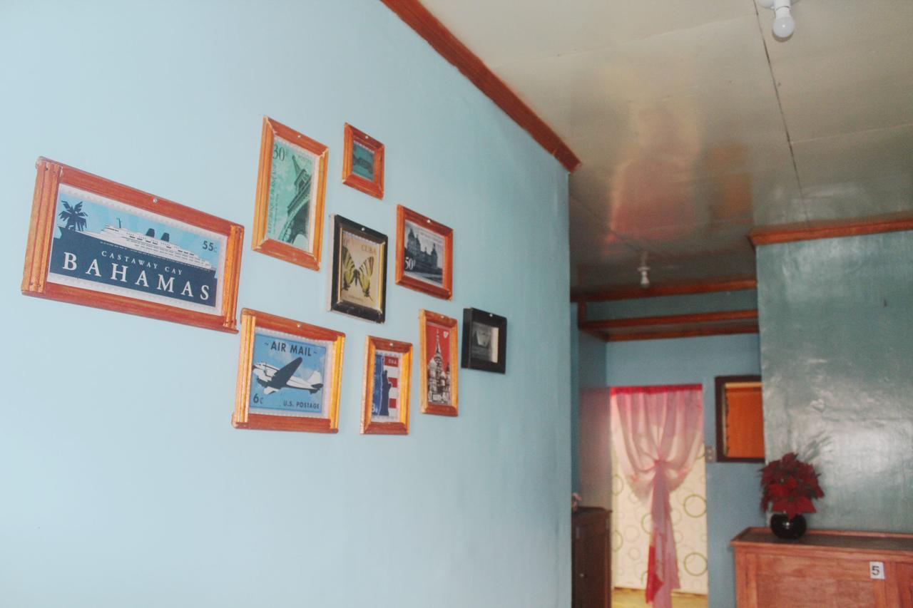 J'S Backpackers Hostel ダバオ　シティ エクステリア 写真
