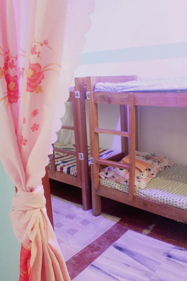 J'S Backpackers Hostel ダバオ　シティ エクステリア 写真
