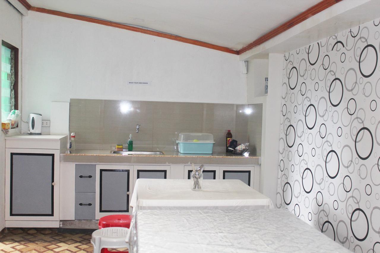 J'S Backpackers Hostel ダバオ　シティ エクステリア 写真