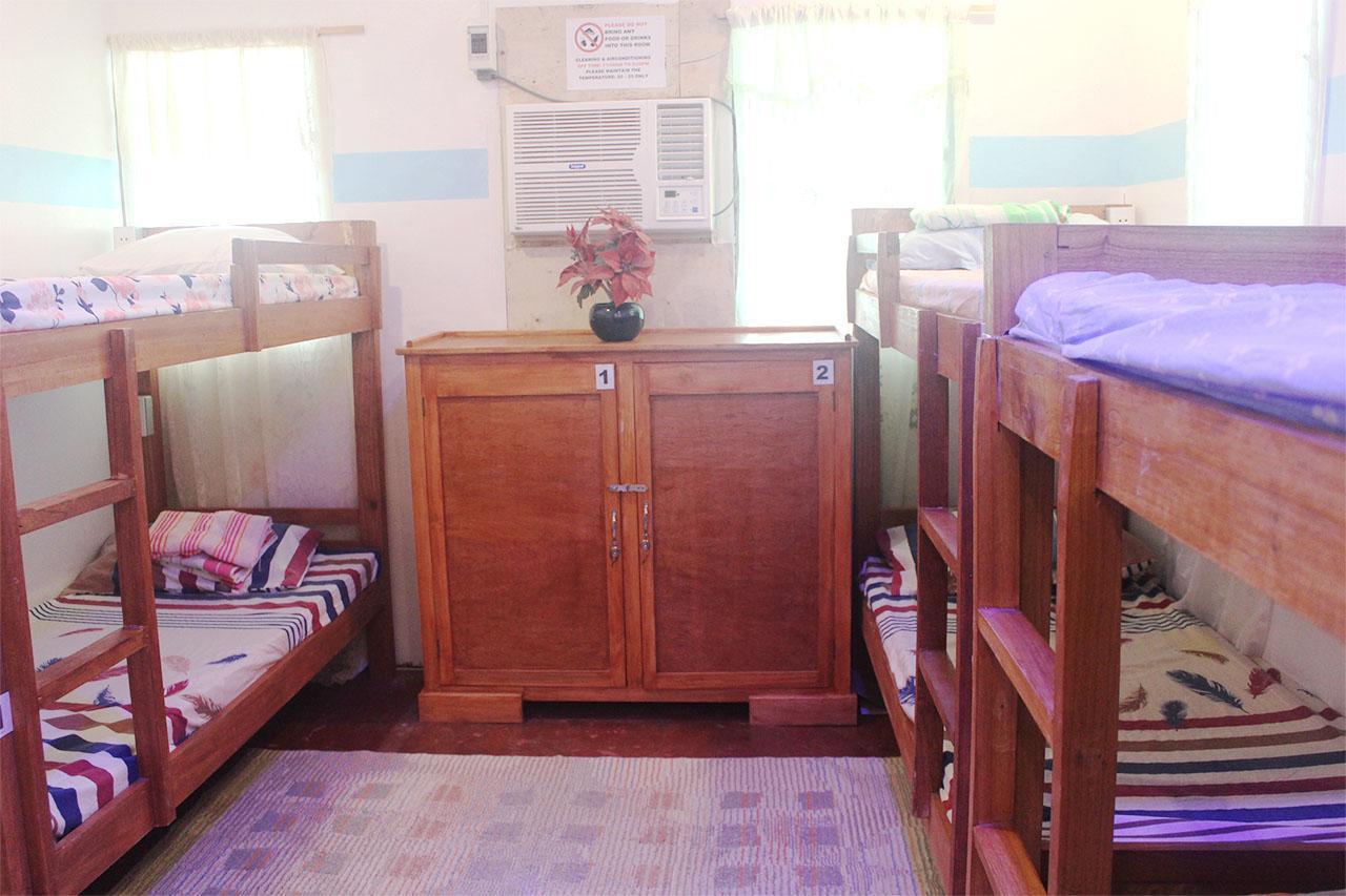 J'S Backpackers Hostel ダバオ　シティ エクステリア 写真